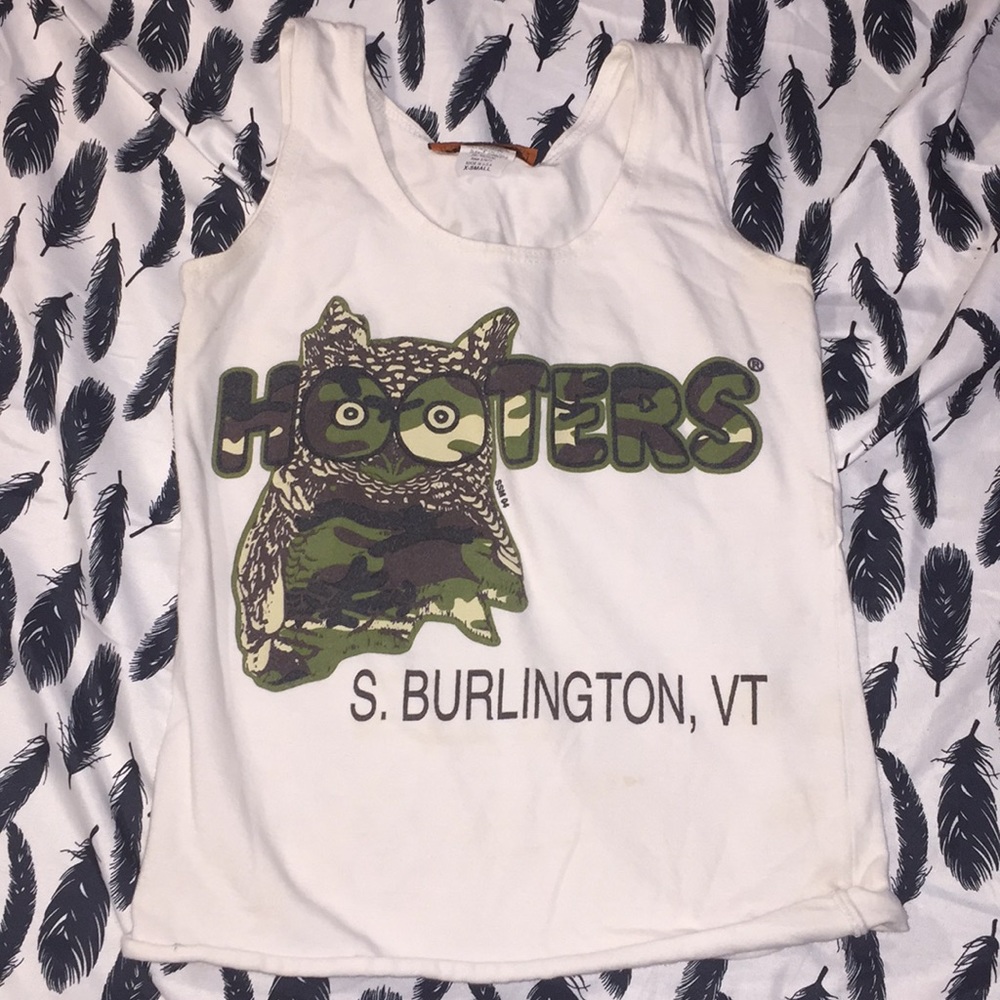 AUTHENTIC South Burlington VT, HOOTERS Server Tank